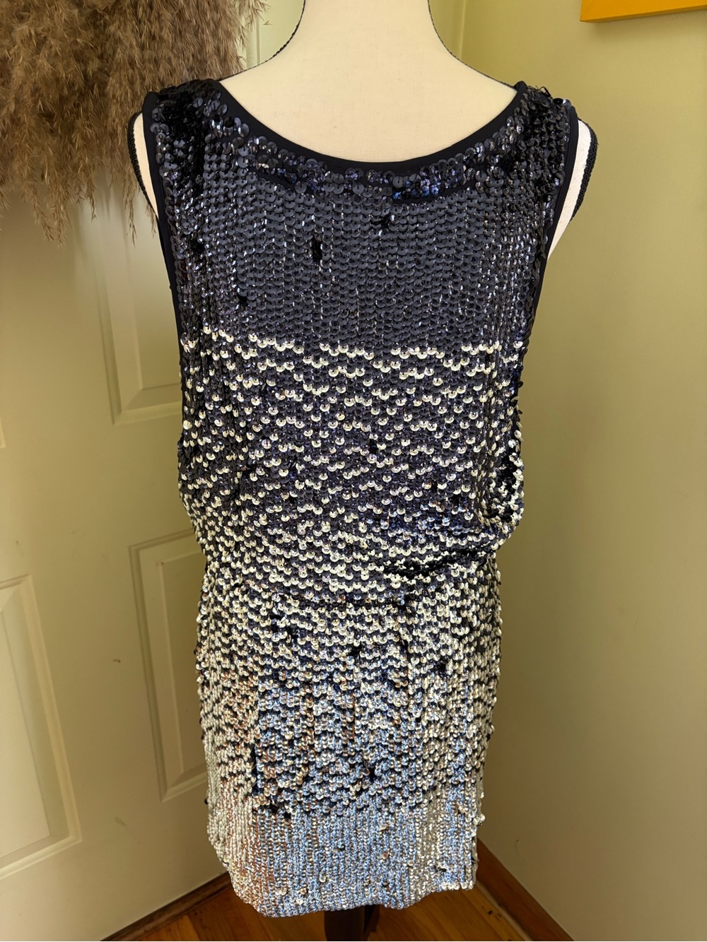 TORY BURCH Ombré Sequin V-Neck Mini Dress size S - Picture 15 of 16